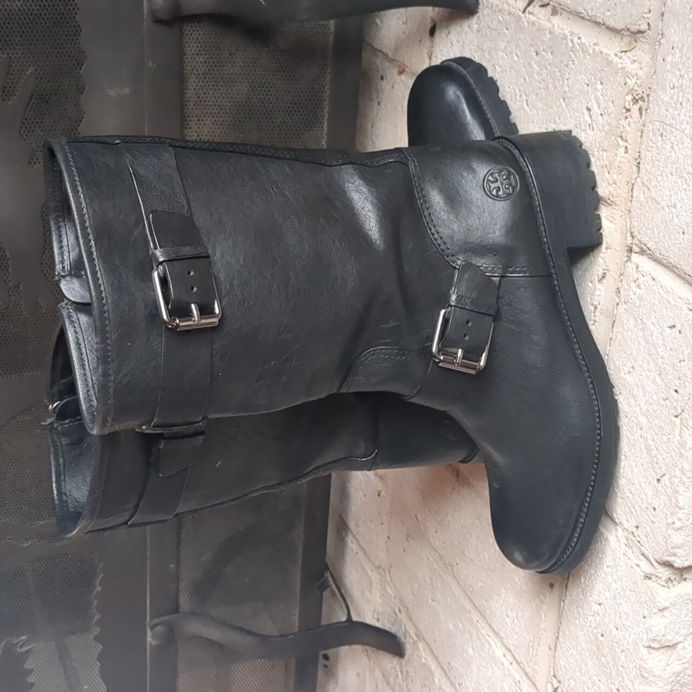 EUC Tory Burch Chrystie moto boots
